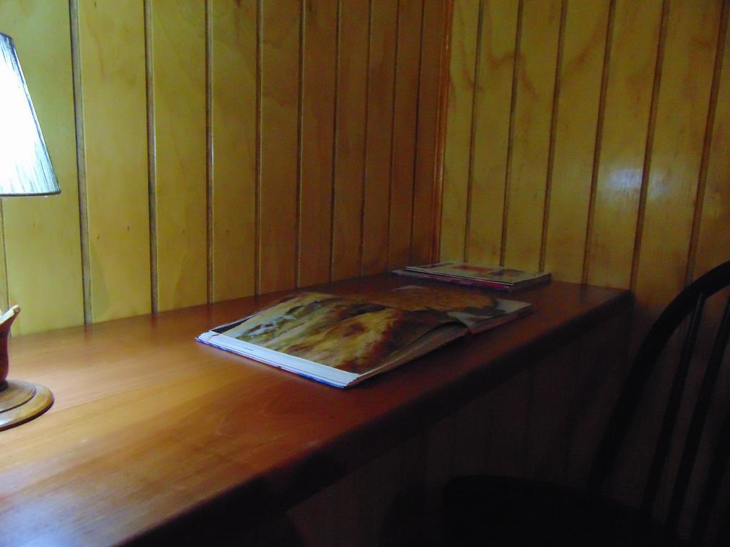 Cafe & Hostal Acurruka Curacautín エクステリア 写真